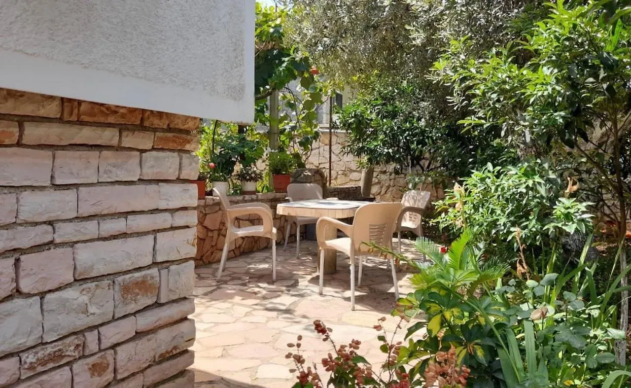 קסאמיל Vita Apartment - Spacious Garden And Balcony 5 Min To Beach & Center