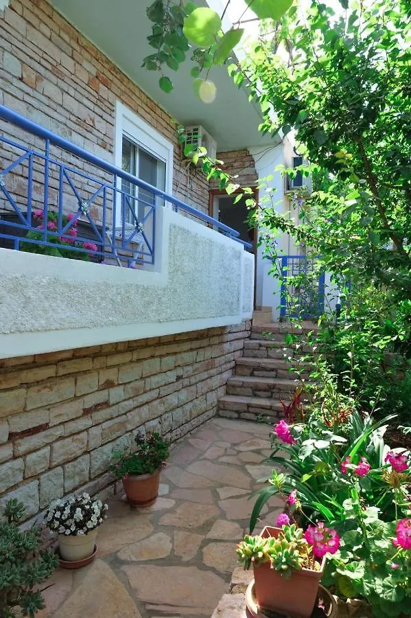 קסאמיל Vita Apartment - Spacious Garden And Balcony 5 Min To Beach & Center