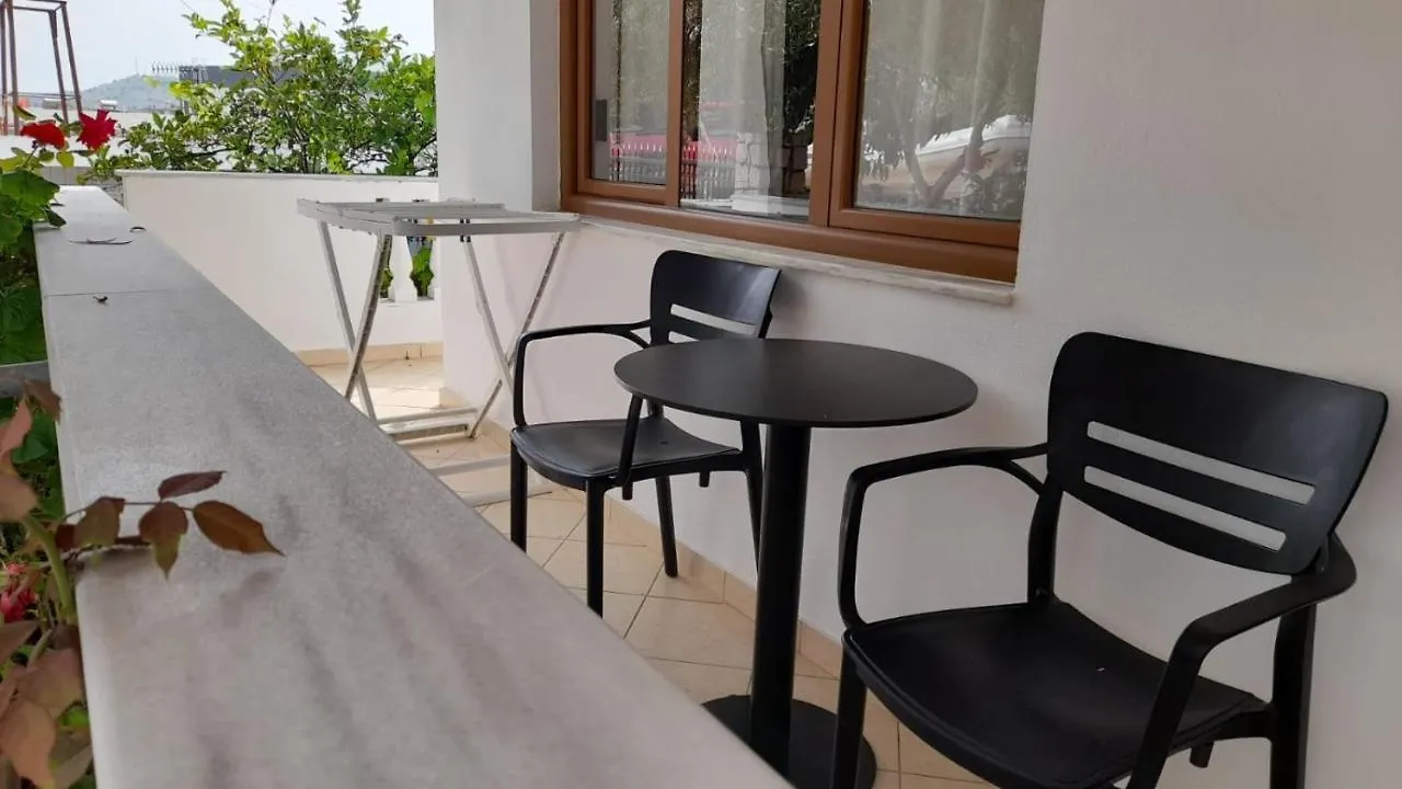 קסאמיל Vita Apartment - Spacious Garden And Balcony 5 Min To Beach & Center