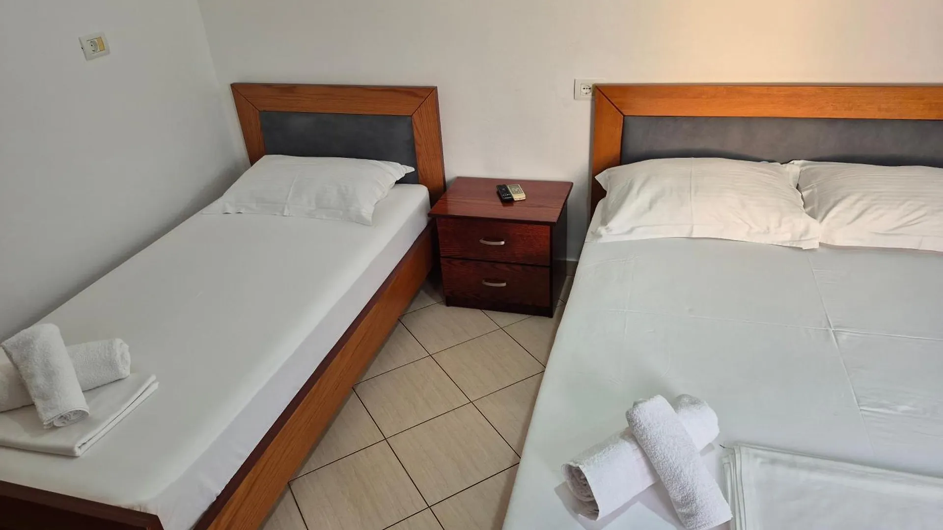 קסאמיל Vita Apartment - Spacious Garden And Balcony 5 Min To Beach & Center 0*,