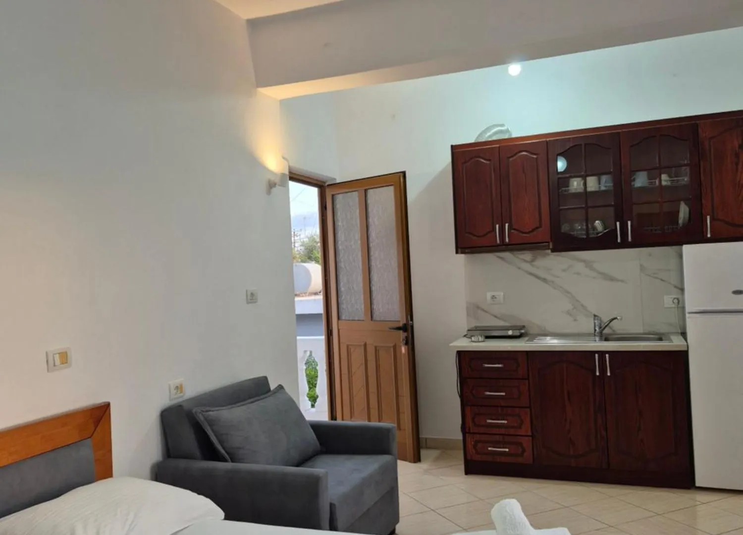 Vita Apartment - Spacious Garden And Balcony 5 Min To Beach & Center Ксамил 0*,  Албания