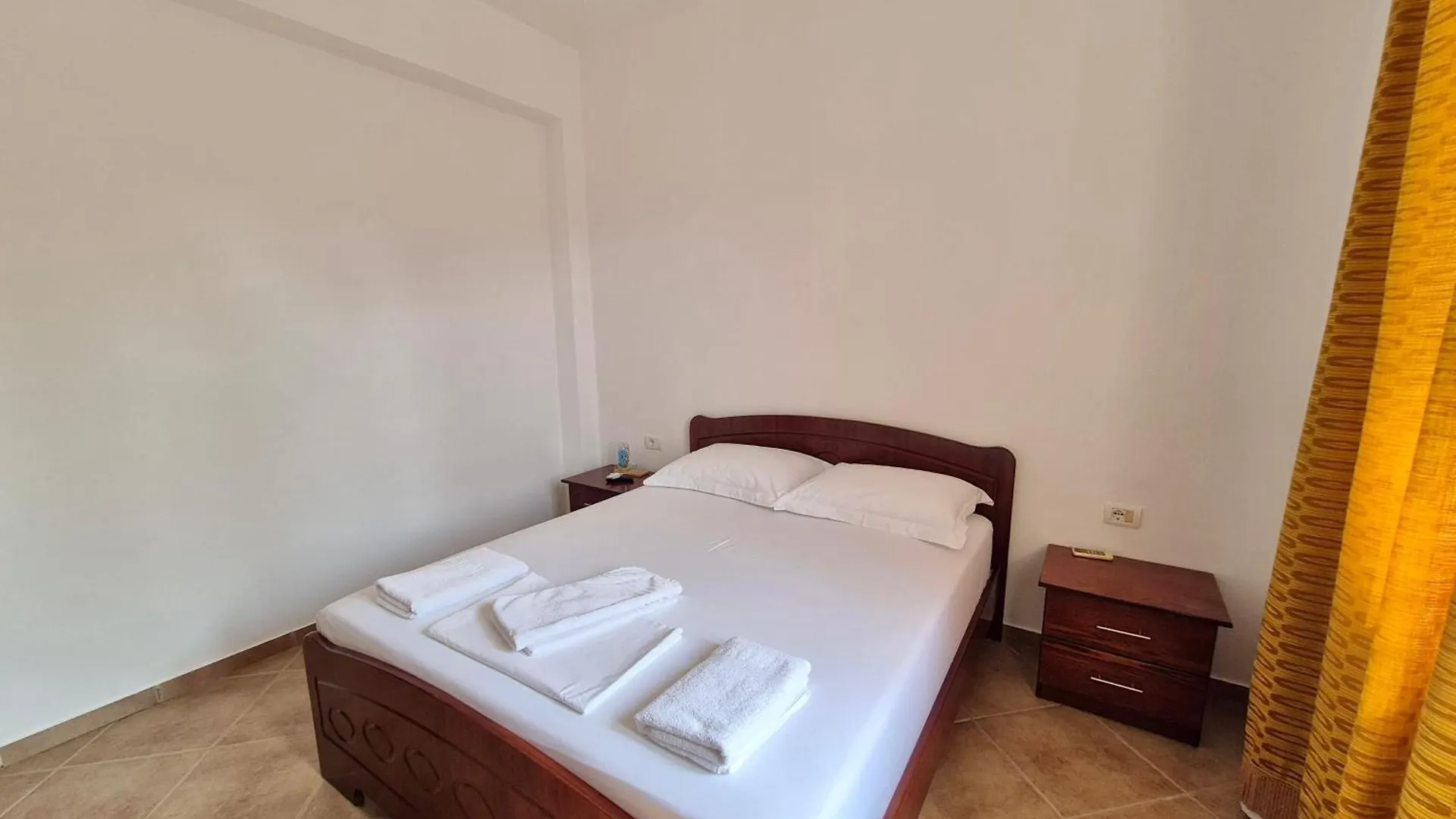 קסאמיל Vita Apartment - Spacious Garden And Balcony 5 Min To Beach & Center אלבניה