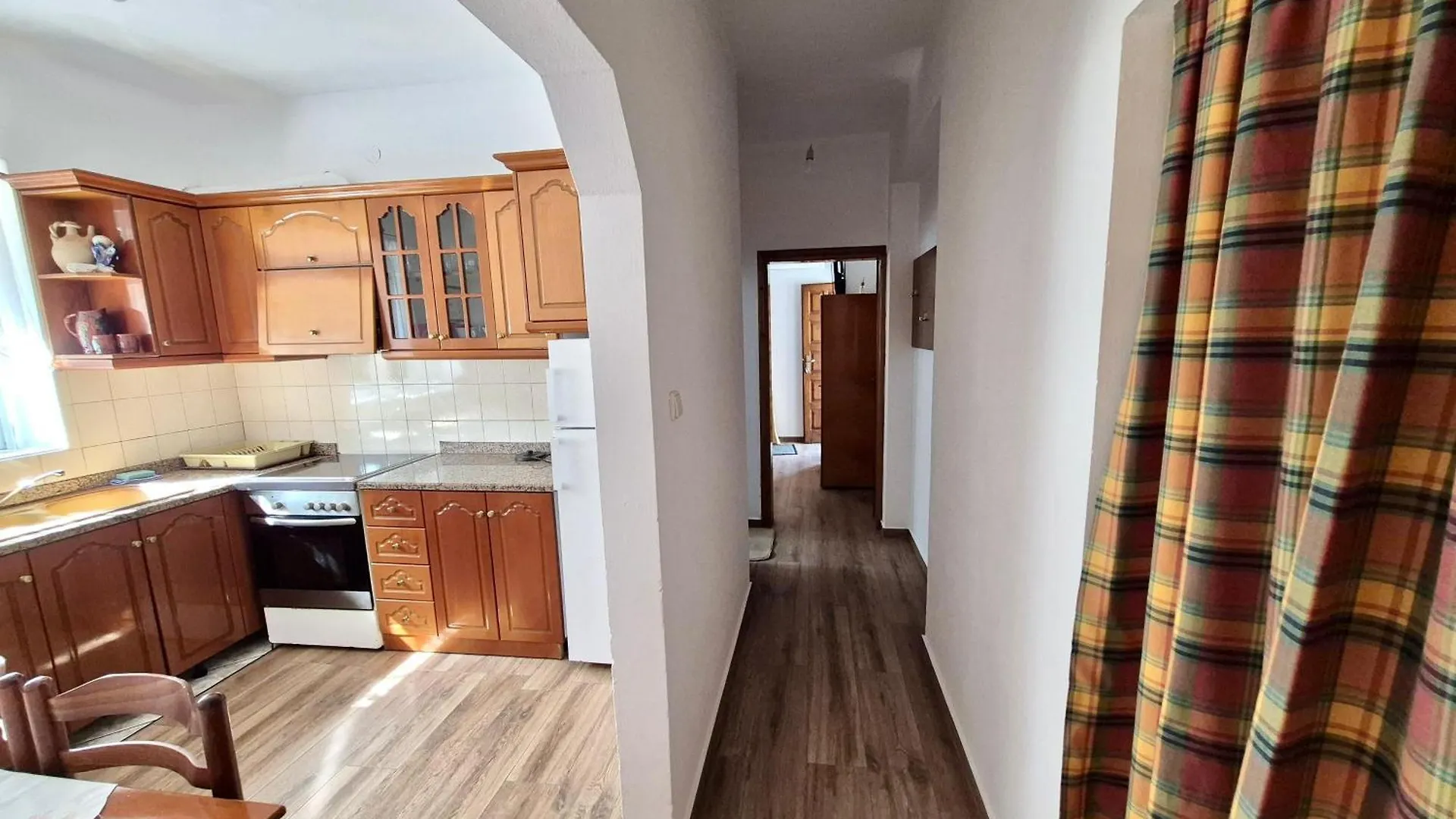 Vita Apartment - Spacious Garden And Balcony 5 Min To Beach & Center Ксамил 0*,  Албания