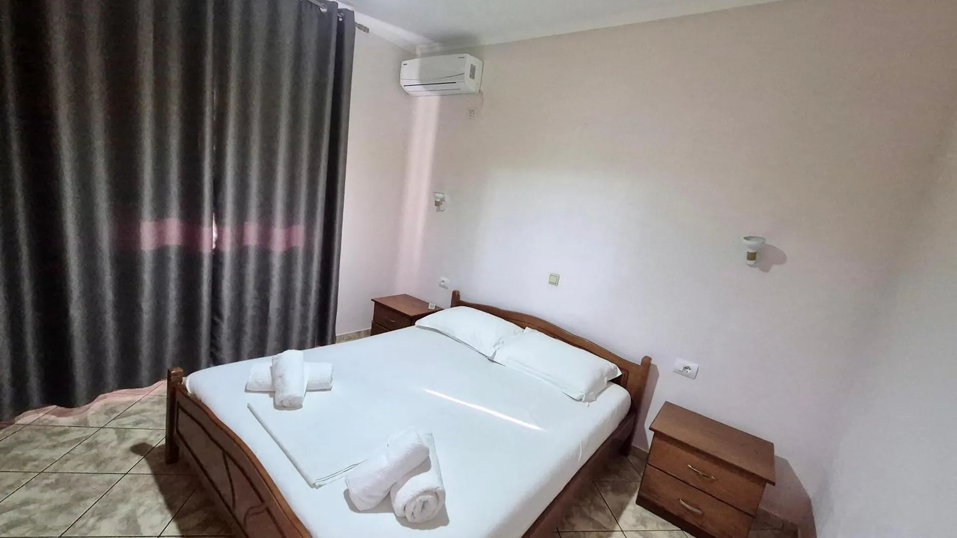 Vita Apartment - Spacious Garden And Balcony 5 Min To Beach & Center Ксамил 0*,