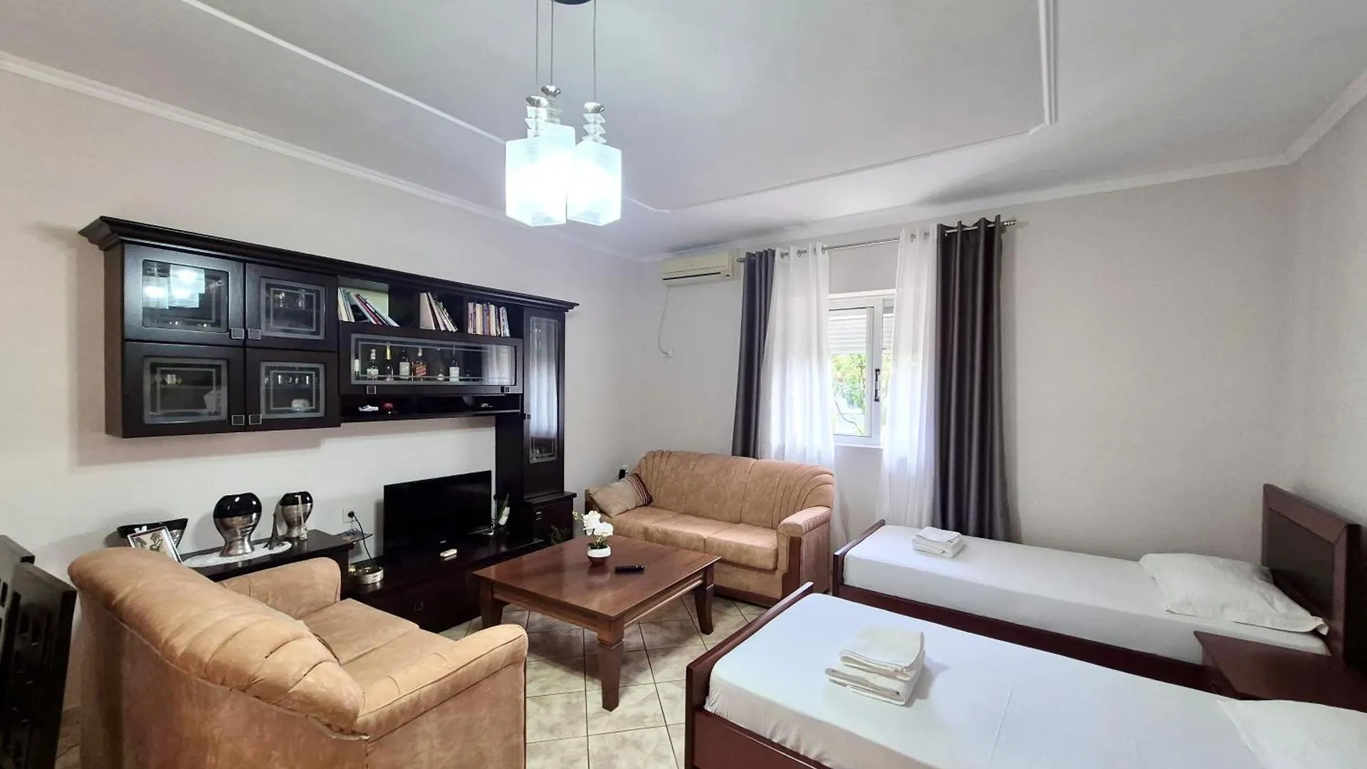 קסאמיל Vita Apartment - Spacious Garden And Balcony 5 Min To Beach & Center