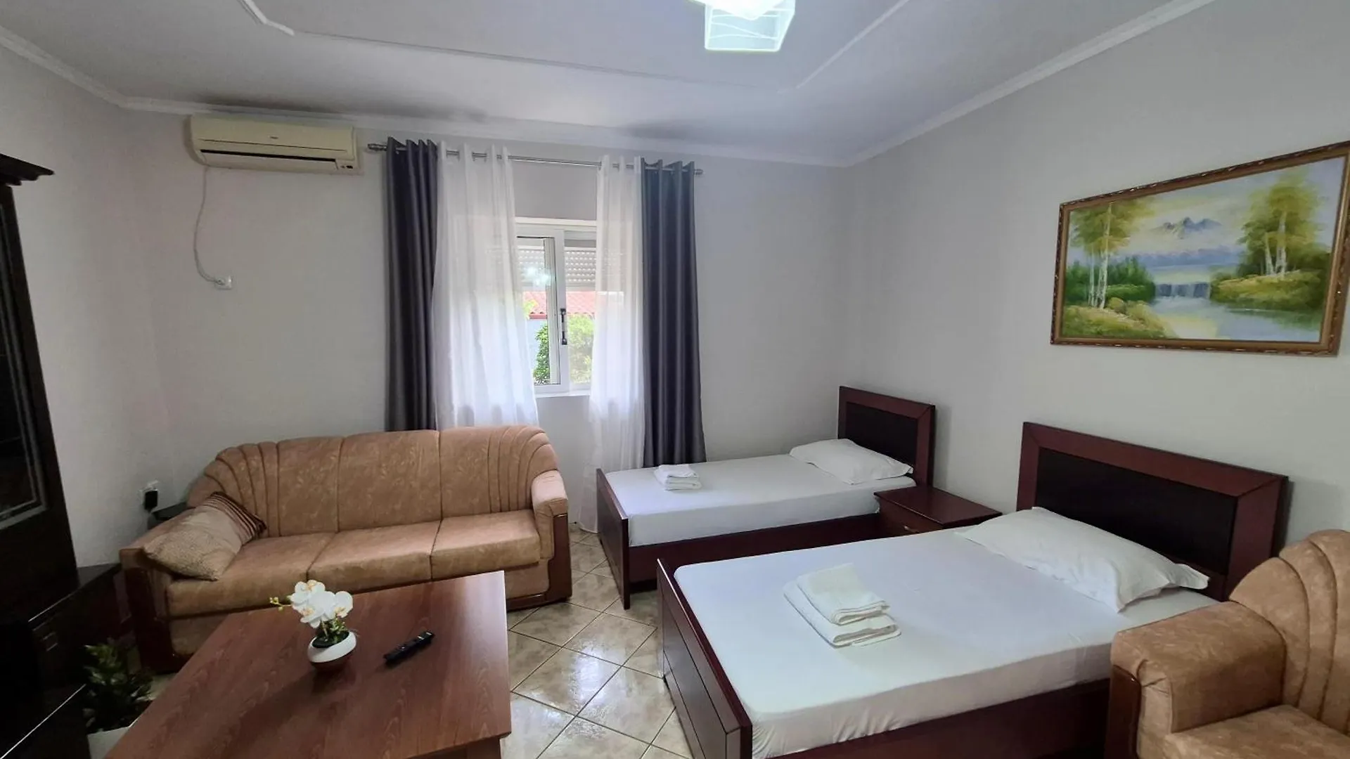 קסאמיל Vita Apartment - Spacious Garden And Balcony 5 Min To Beach & Center
